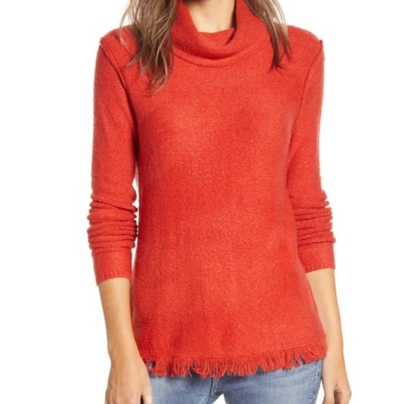 BEACHlunchLOUNGE Lightweight Fringe Cowl Sweater - Picture 11 of 11